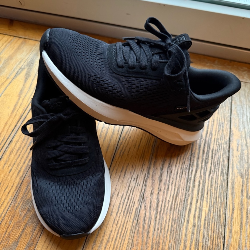 Women’s Kizik Athens Sneakers